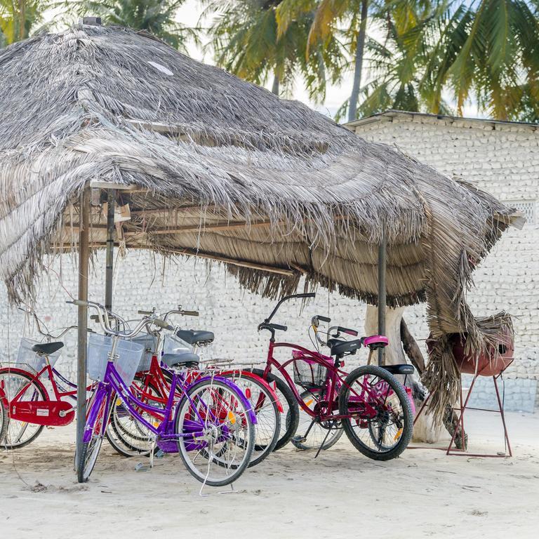 Velana Beach Hotel Maldives Maafushi Ngoại thất bức ảnh