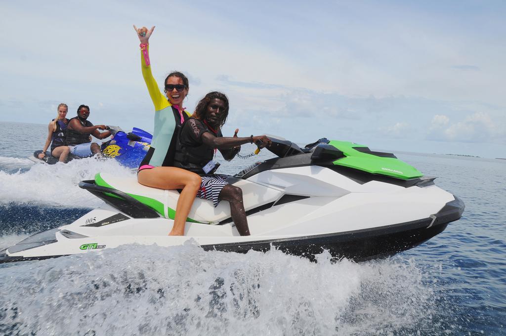 Velana Beach Hotel Maldives Maafushi Ngoại thất bức ảnh